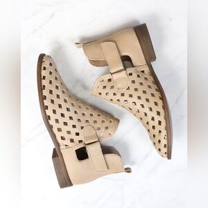 Musse & Cloud Caila Perforated Boho Festival Booties, Sz 7/38, Leather, Indie